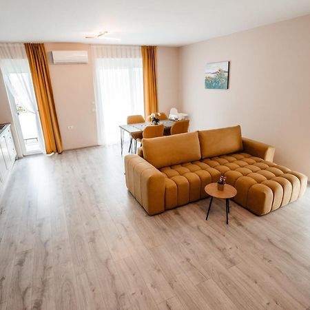 Sunrise View Apartment Oradea Eksteriør bilde