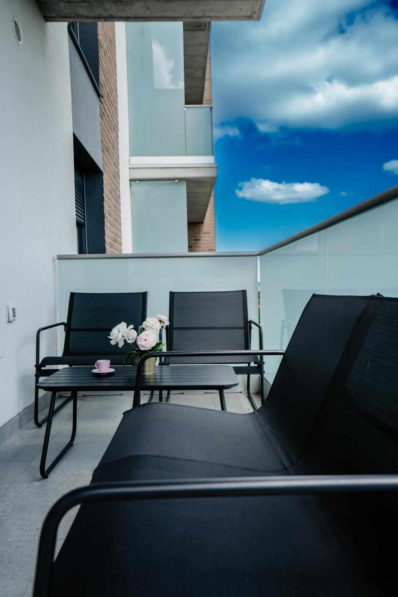 Sunrise View Apartment Oradea Eksteriør bilde