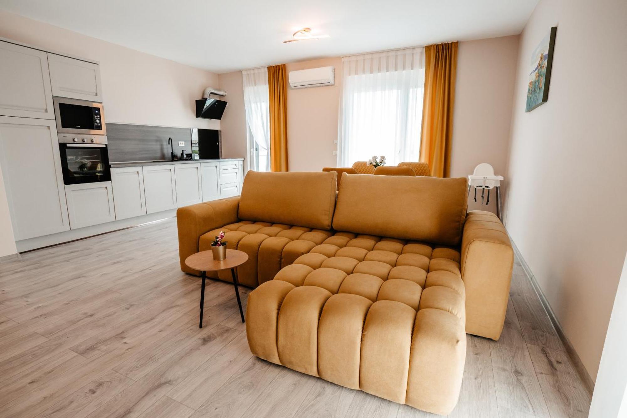 Sunrise View Apartment Oradea Eksteriør bilde