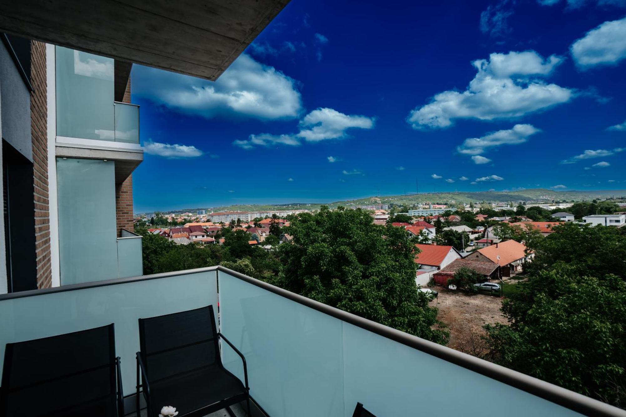 Sunrise View Apartment Oradea Eksteriør bilde